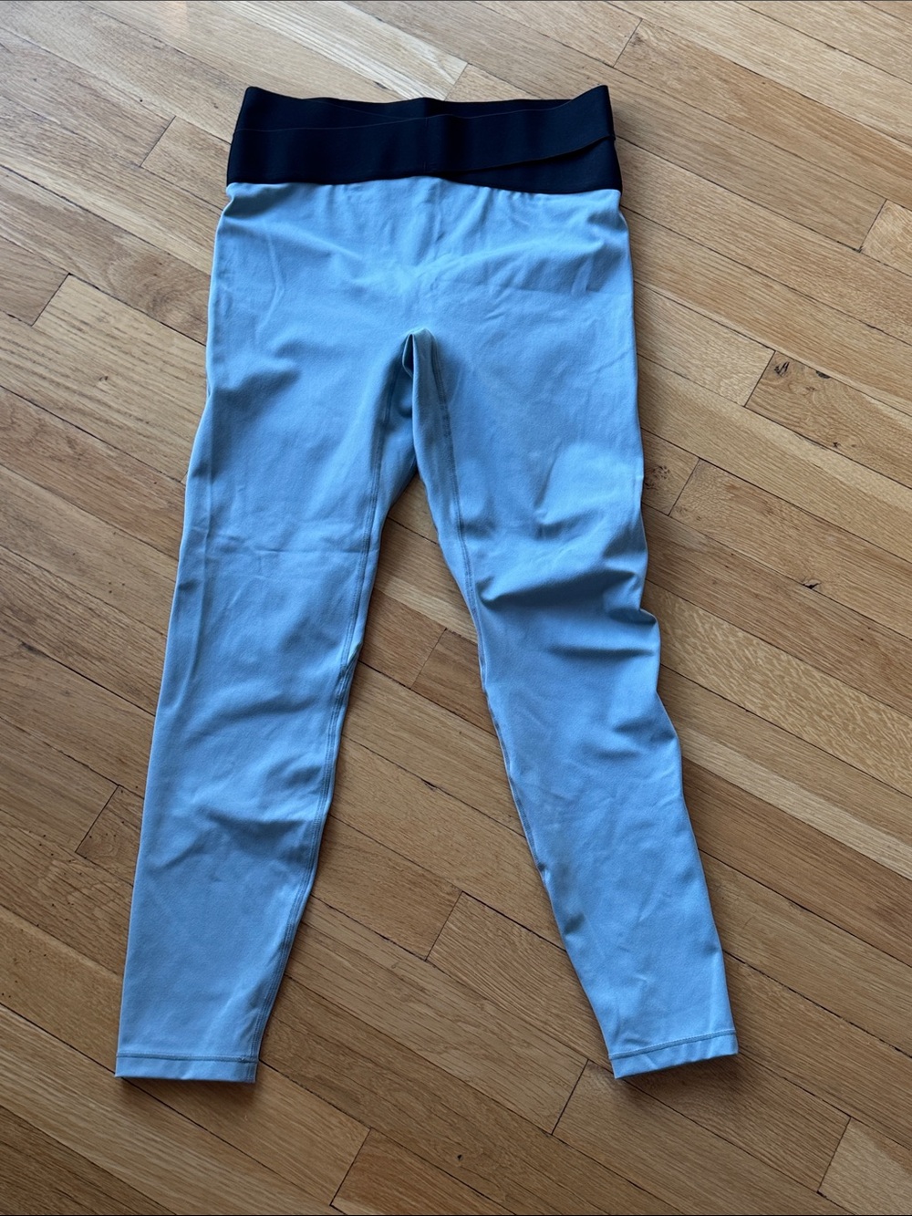 Le Ore Crossover Light Blue Leggings with Black Waistband